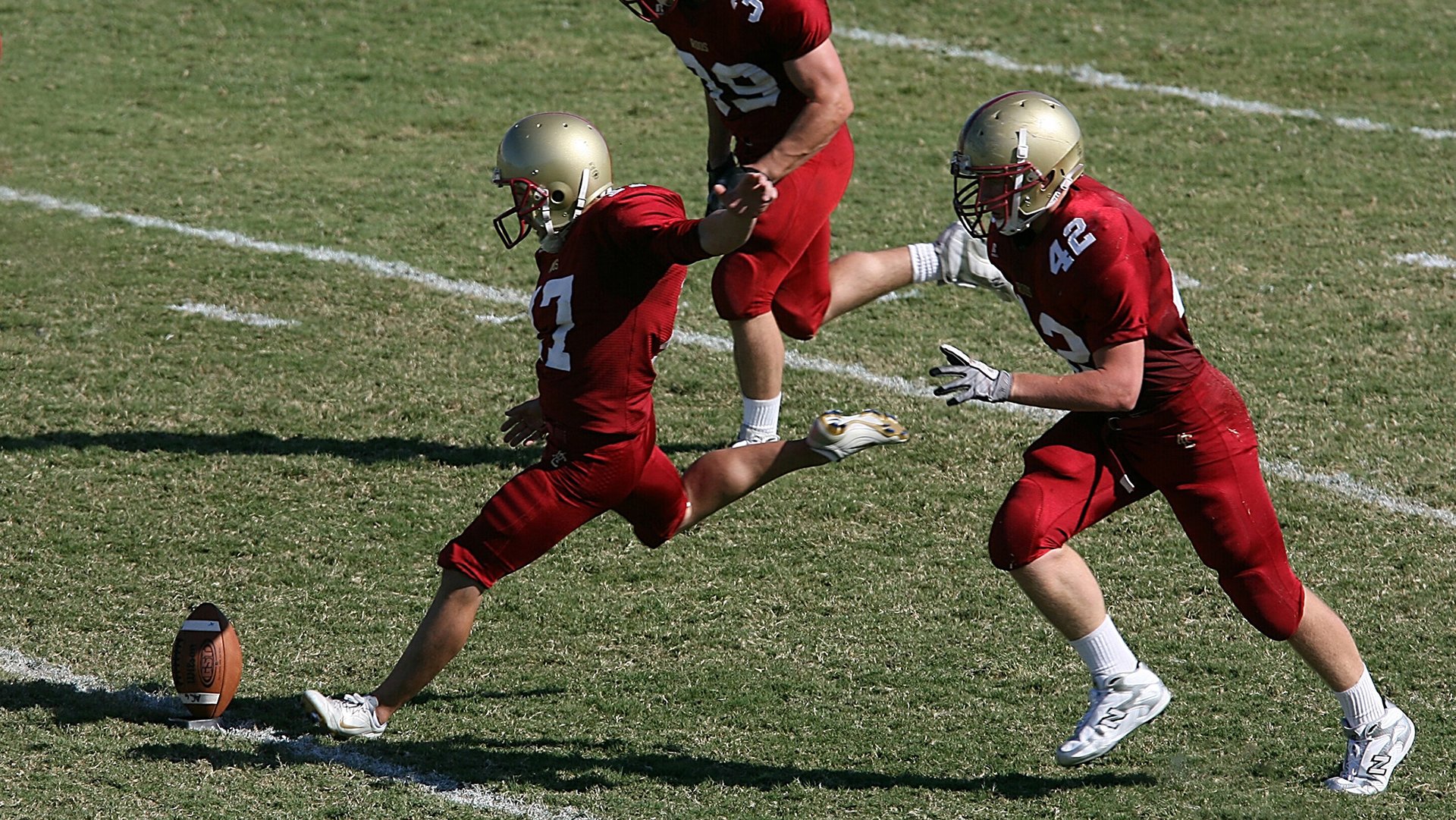 德甲野性十足：攻势如潮，不留余地，德甲最强俱乐部